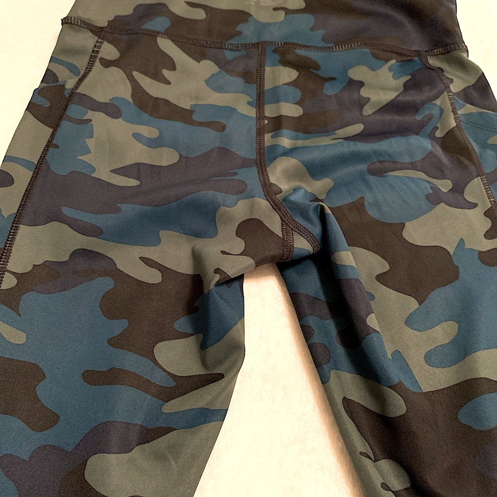 Women leggings by New Balance